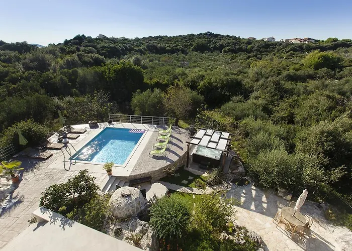 Cipra * Donji Okrug (Ciovo)